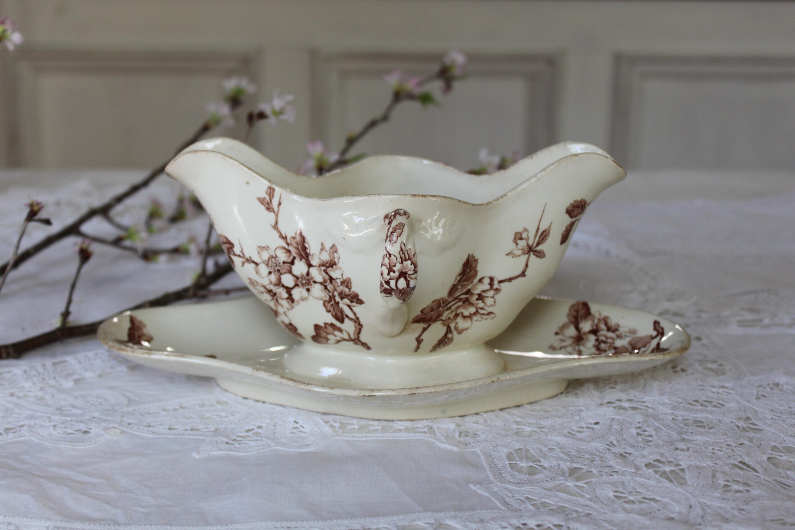 【美品】フランスアンティーク 鳥と植物のハンドル付きソーシエール[3442] 美品】フランスアンティーク 鳥と植物のハンドル付き
